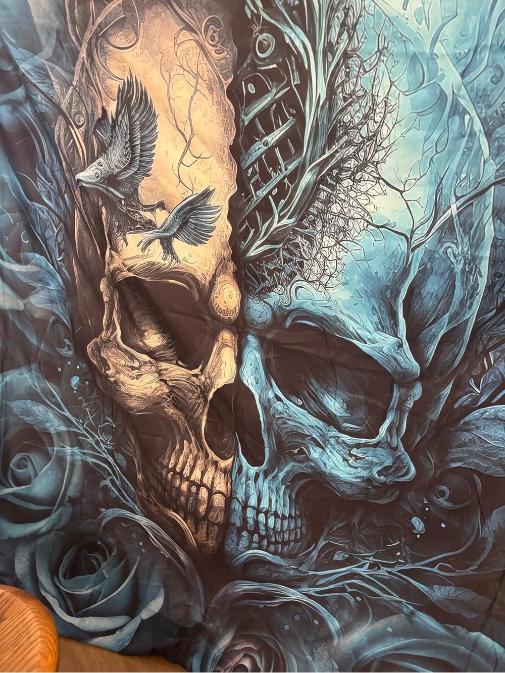 Dual-Tone Skull blanket and pillow cases in Blue and Gold